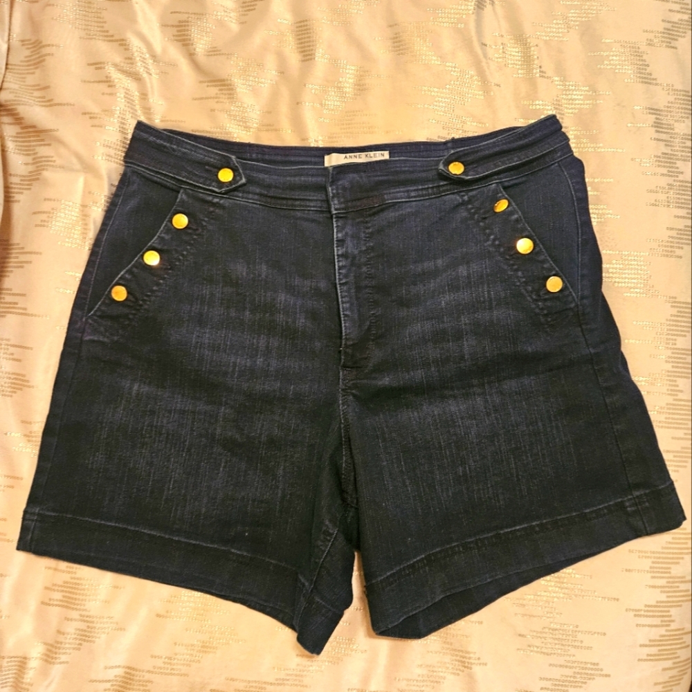 Jean Shorts / Anne Klien